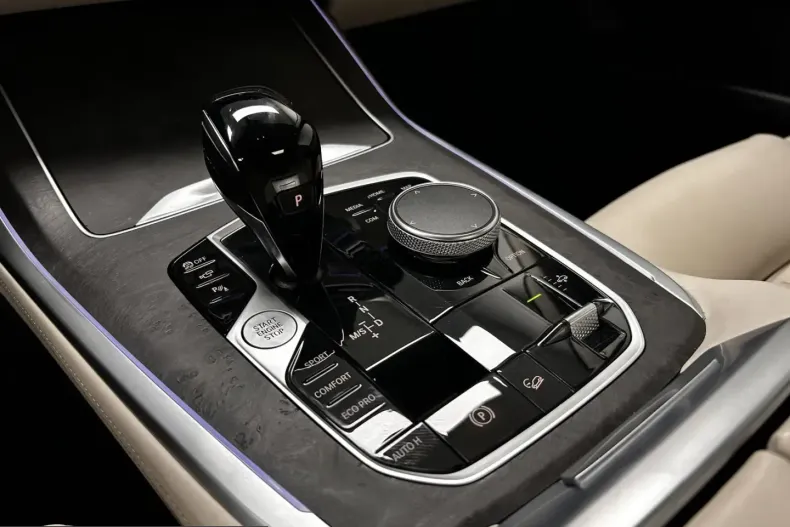 BMW X7 (Seria X) din 2022 cu 64.755 km - oferta BMW229852 - foto 30