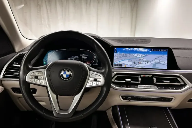 BMW X7 (Seria X) din 2022 cu 64.755 km - oferta BMW229852 - foto 31
