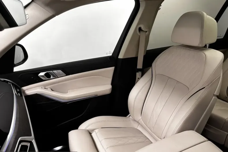 BMW X7 (Seria X) din 2022 cu 64.755 km - oferta BMW229852 - foto 49