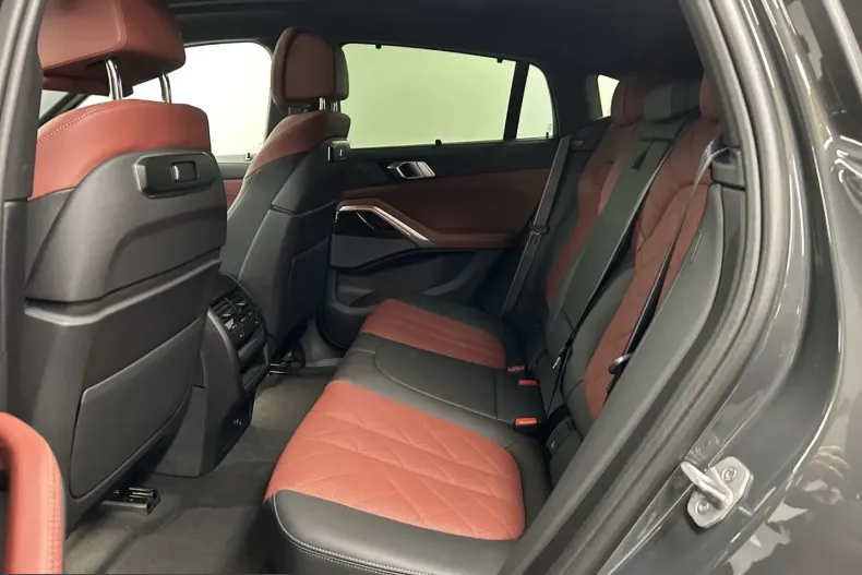 BMW X6 (Seria X) din 2024 cu 86.977 km - oferta BMW229857 - foto 18