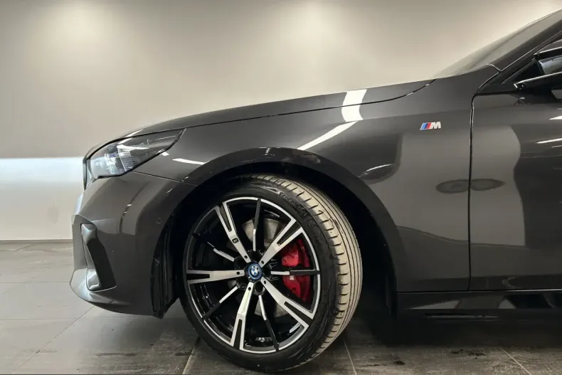 BMW i5 (Seria 5) din 2025 cu 15.015 km - oferta BMW229859 - foto 8