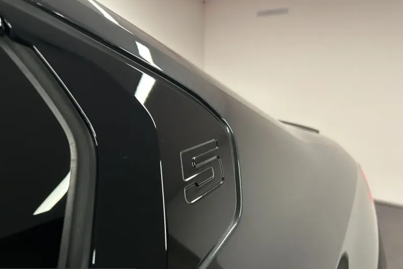 BMW i5 (Seria 5) din 2025 cu 15.015 km - oferta BMW229859 - foto 13