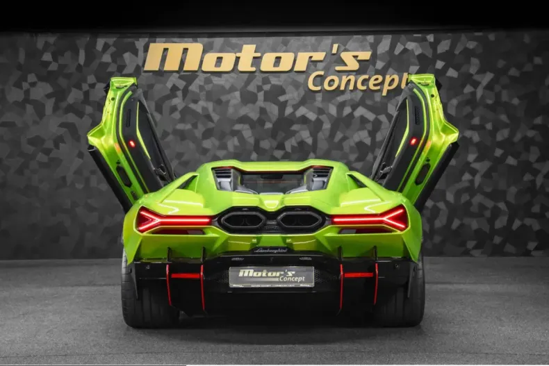 Lamborghini Revuelto din 2025 cu 2.190 km - oferta LAM229860 - foto 5