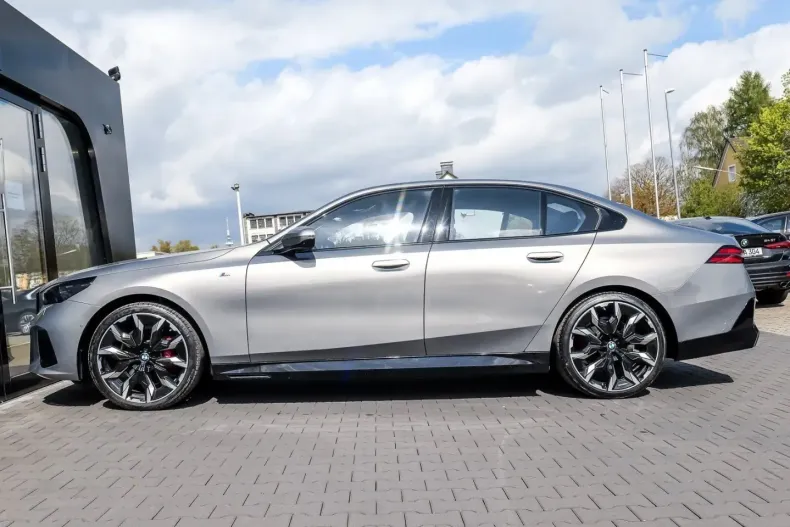 BMW 520 (Seria 5) din 2023 cu 52.725 km - oferta BMW229862 - foto 8