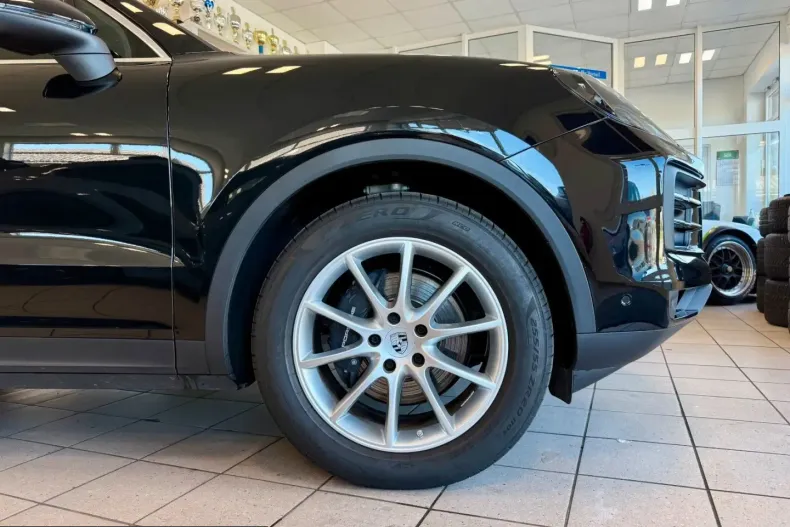 Porsche Cayenne din 2025 cu 12.228 km - oferta POR229865 - foto 6