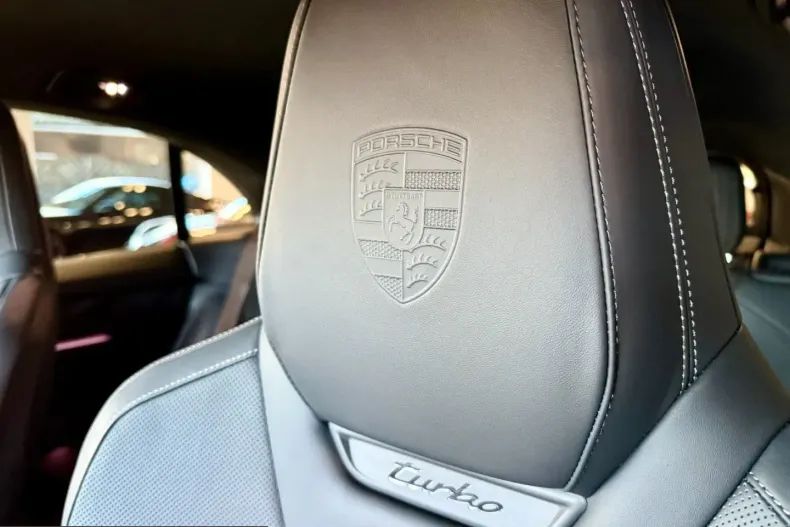 Porsche Macan din 2024 cu 6.681 km - oferta POR229869 - foto 9