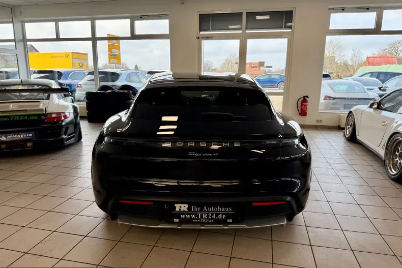 Porsche Taycan din 2022 cu 29.981 km - oferta POR229870 - foto 5