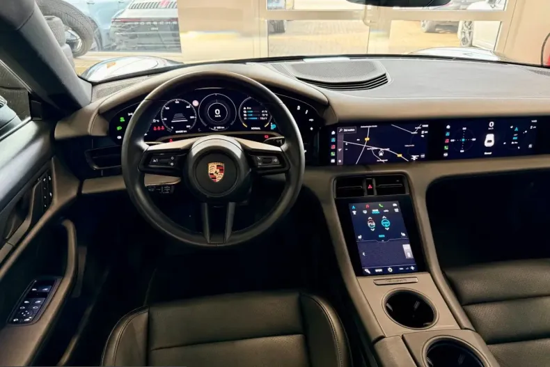 Porsche Taycan din 2022 cu 29.981 km - oferta POR229870 - foto 14