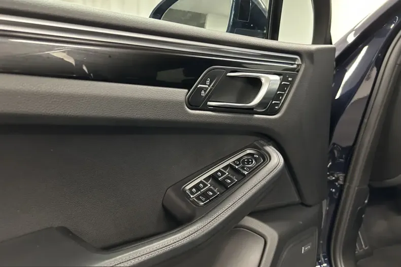 Porsche Macan din 2022 cu 107.670 km - oferta POR229872 - foto 33