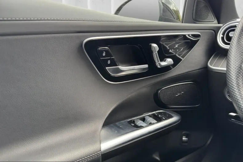 Mercedes-Benz C 200 (Clasa C) din 2025 cu 6.677 km - oferta MER229873 - foto 12