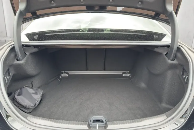 Mercedes-Benz C 200 (Clasa C) din 2025 cu 6.677 km - oferta MER229873 - foto 17