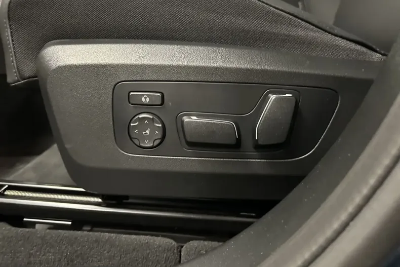 BMW X3 (Seria X) din 2025 cu 11.899 km - oferta BMW229876 - foto 32