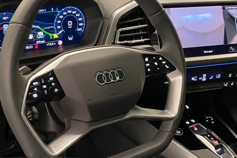 Audi Q4 e-tron din 2025 cu 10.676 km - oferta AUD229878 - foto 8