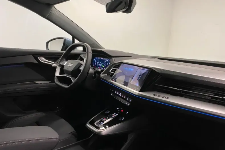 Audi Q4 e-tron din 2025 cu 10.676 km - oferta AUD229878 - foto 9
