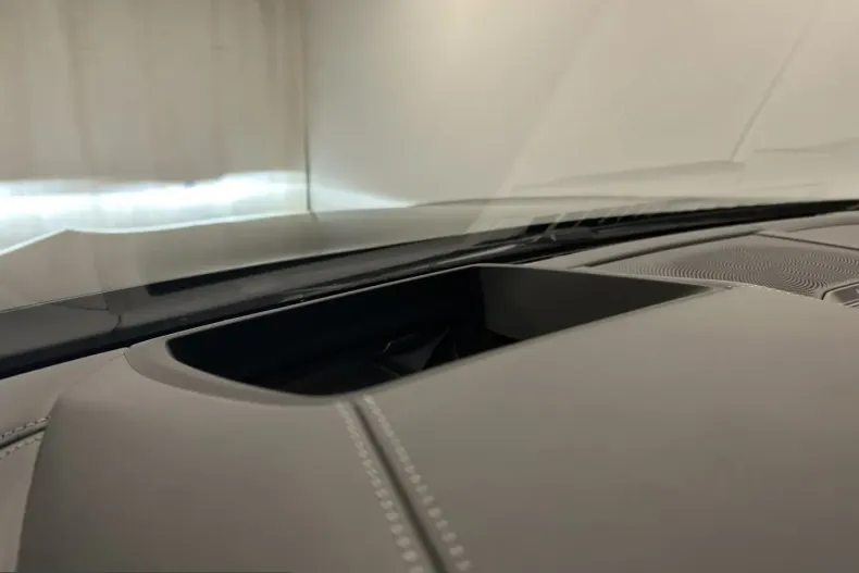BMW M8 (Seria 8) din 2025 cu 11.947 km - oferta BMW229879 - foto 23
