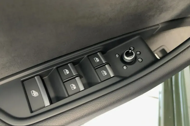 Audi A5 din 2023 cu 45.503 km - oferta AUD229883 - foto 18