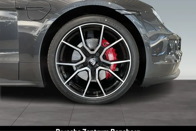 Porsche Taycan din 2025 cu 26.900 km - oferta POR229886 - foto 9