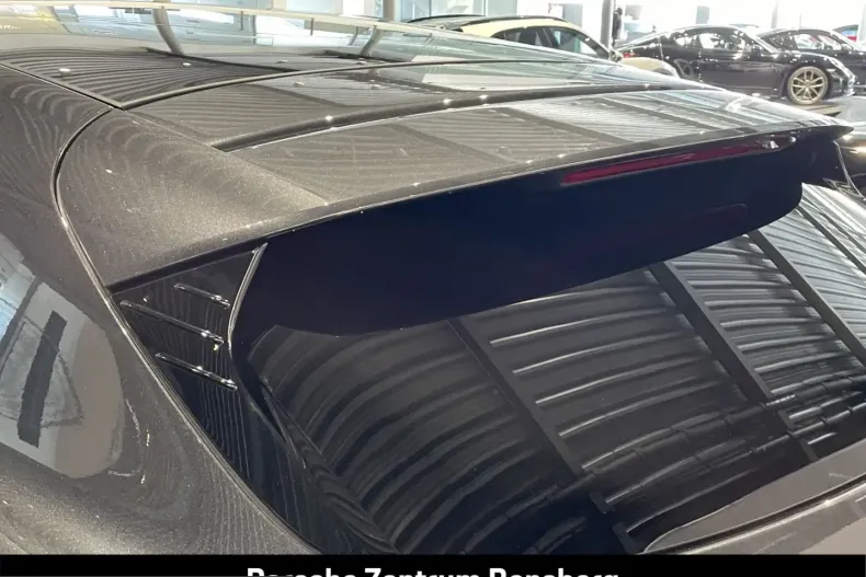 Porsche Taycan din 2025 cu 26.900 km - oferta POR229886 - foto 30
