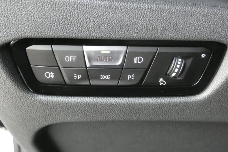 BMW 420i (Seria 4) din 2023 cu 43.975 km - oferta BMW229902 - foto 14