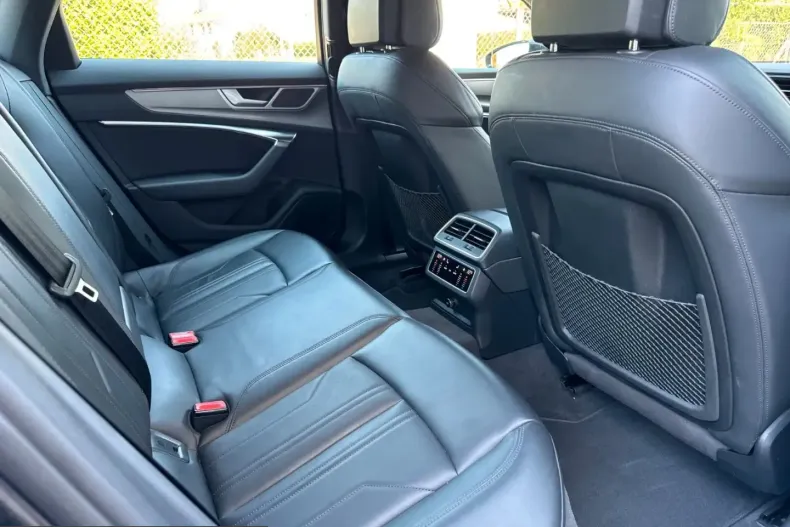 Audi A6 din 2023 cu 70.250 km - oferta AUD229915 - foto 9