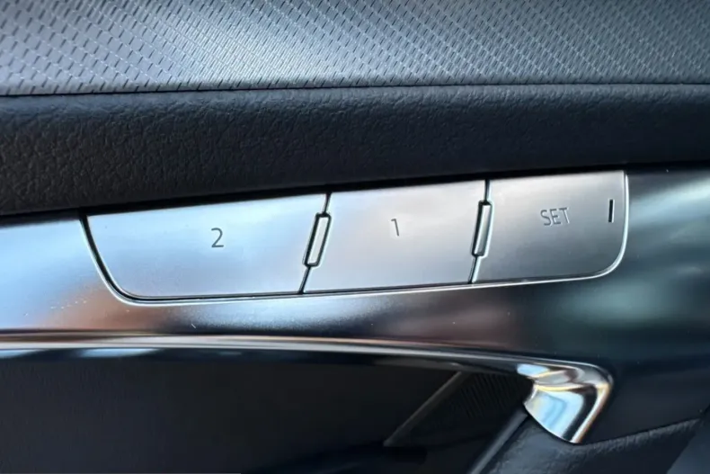 Audi A6 din 2023 cu 70.250 km - oferta AUD229915 - foto 16