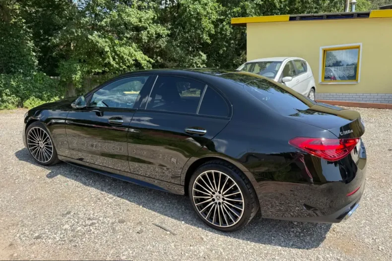 Mercedes-Benz C 300 (Clasa C) din 2024 cu 40.000 km - oferta MER229919 - foto 4