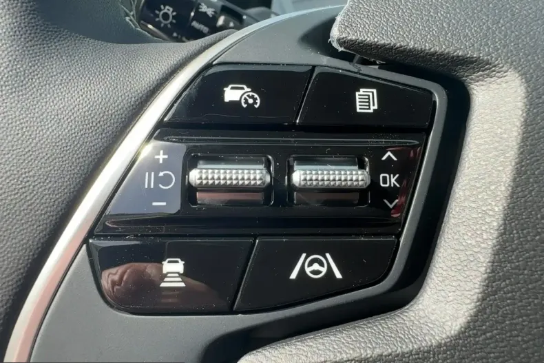 Kia EV6 din 2025 cu 9.619 km - oferta KIA229922 - foto 15