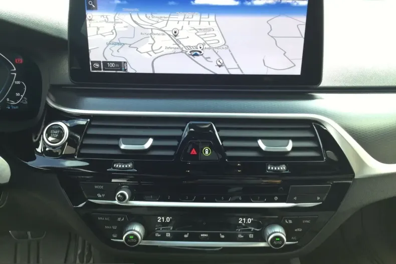 BMW 530 (Seria 5) din 2022 cu 51.233 km - oferta BMW229926 - foto 13