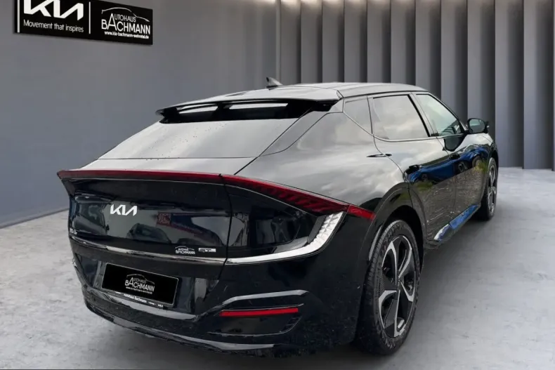 Kia EV6 din 2023 cu 12.640 km - oferta KIA229930 - foto 8