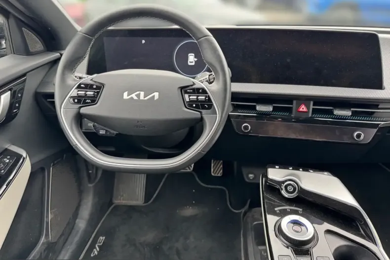 Kia EV6 din 2023 cu 12.640 km - oferta KIA229930 - foto 13