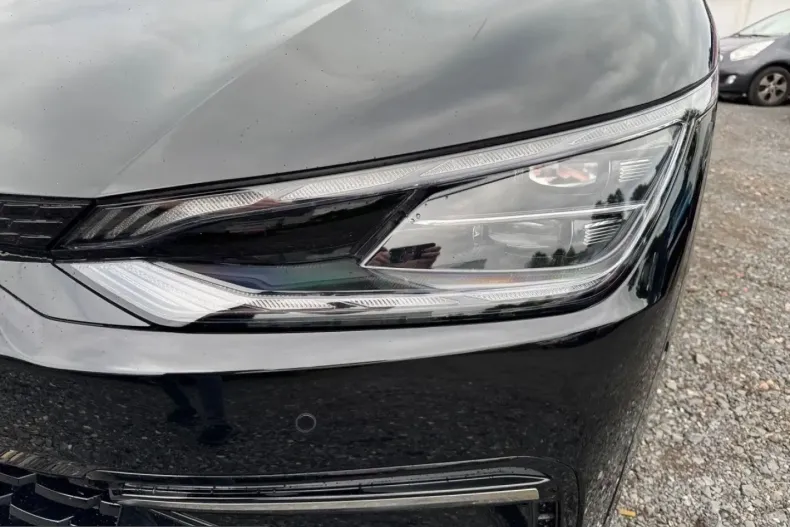 Kia EV6 din 2023 cu 12.640 km - oferta KIA229930 - foto 17
