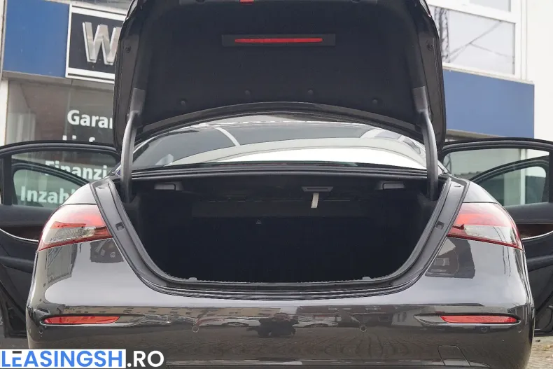 Mercedes-Benz E 450 (Clasa E) din 2022 cu 59.000 km - oferta MER229931 - foto 9