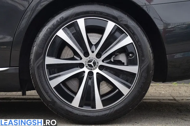 Mercedes-Benz E 450 (Clasa E) din 2022 cu 59.000 km - oferta MER229931 - foto 31