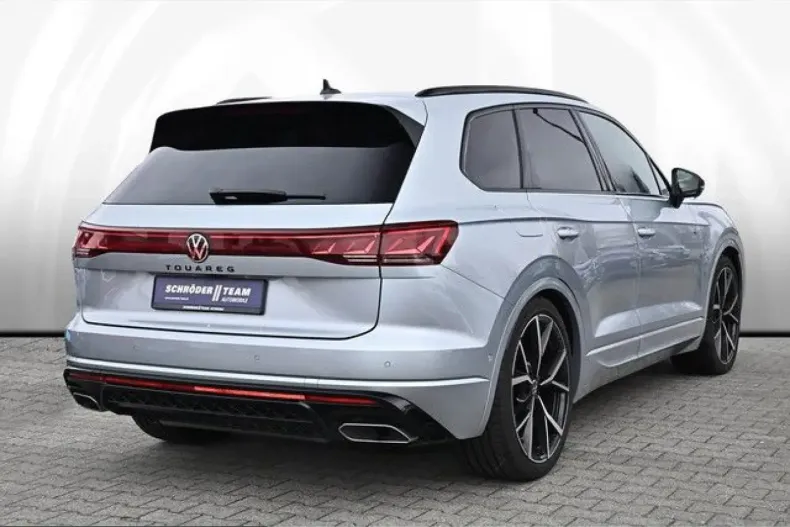 Volkswagen Touareg din 2024 cu 57.700 km - oferta VOL229934 - foto 2