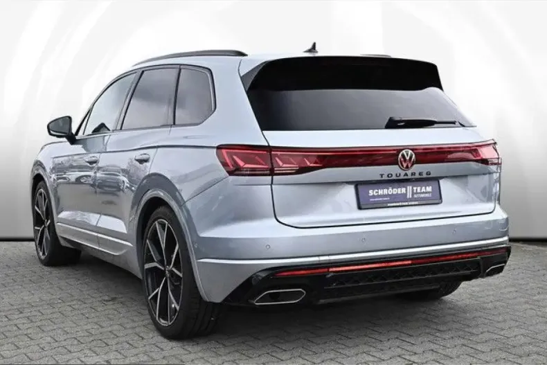Volkswagen Touareg din 2024 cu 57.700 km - oferta VOL229934 - foto 3