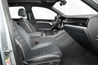 Volkswagen Touareg din 2024 cu 57.700 km - oferta VOL229934 - foto 5