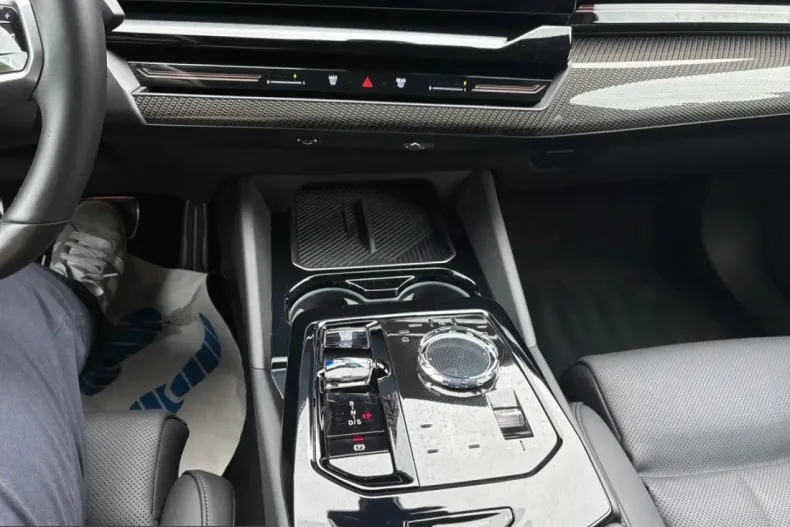 BMW 520 (Seria 5) din 2024 cu 54.995 km - oferta BMW229935 - foto 11