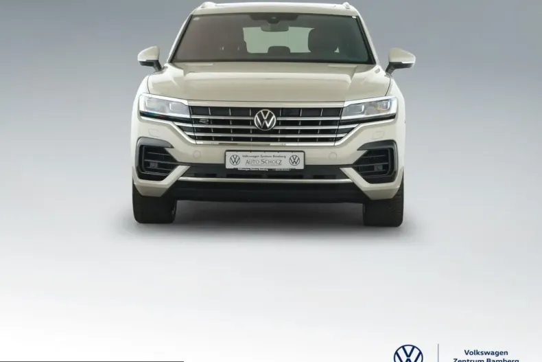 Volkswagen Touareg din 2023 cu 65.750 km - oferta VOL229938 - foto 2