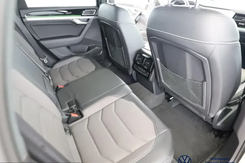 Volkswagen Touareg din 2023 cu 65.750 km - oferta VOL229938 - foto 15