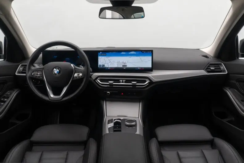 BMW 330 (Seria 3) din 2022 cu 37.067 km - oferta BMW229939 - foto 39