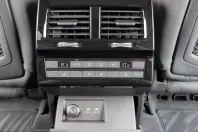 Volkswagen Touareg din 2022 cu 42.233 km - oferta VOL229940 - foto 19