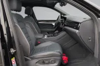 Volkswagen Touareg din 2022 cu 42.233 km - oferta VOL229940 - foto 21