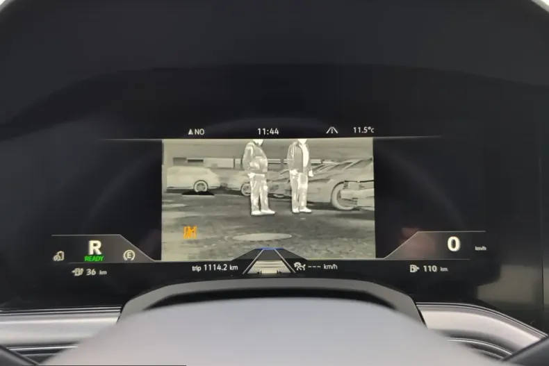 Volkswagen Touareg din 2022 cu 42.233 km - oferta VOL229940 - foto 34