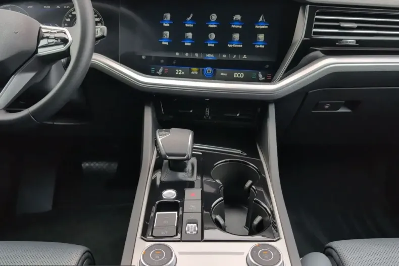 Volkswagen Touareg din 2022 cu 42.233 km - oferta VOL229940 - foto 35