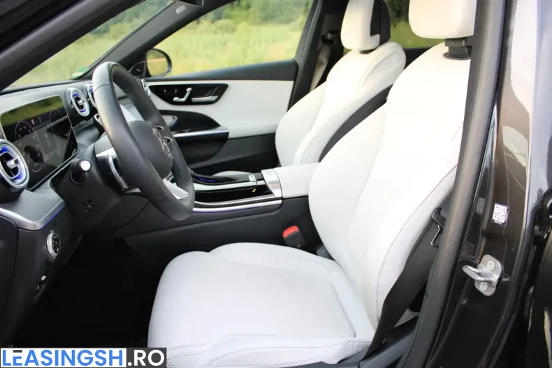 Mercedes-Benz C 300 (Clasa C) din 2025 cu 52.000 km - oferta MER229952 - foto 16
