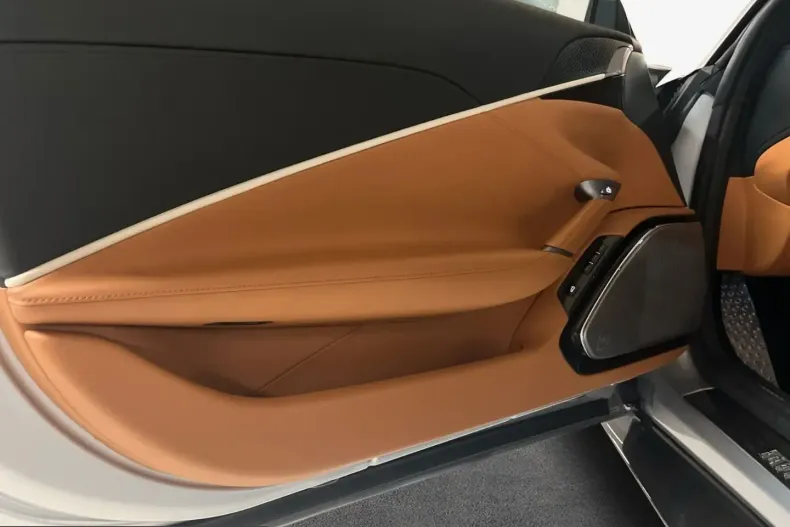 Ferrari Roma din 2021 cu 11.500 km - oferta FER229953 - foto 12