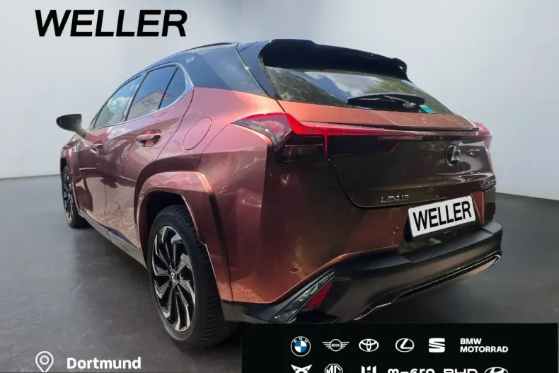 Lexus UX din 2024 cu 14.862 km - oferta LEX229957 - foto 7