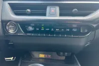 Lexus UX din 2024 cu 14.862 km - oferta LEX229957 - foto 26