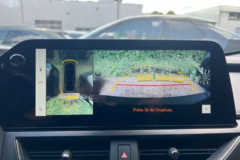 Lexus UX din 2024 cu 14.862 km - oferta LEX229957 - foto 27