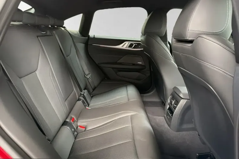 BMW 430d (Seria 4) din 2025 cu 15.200 km - oferta BMW229962 - foto 11